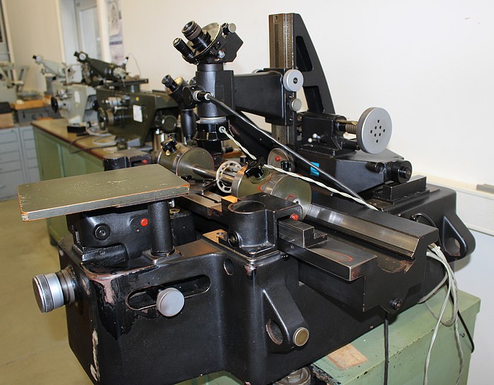 CARL ZEISS JENA : Universal Messmikroskop